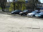 Place parkingowe przy Al. Łyska oraz przy zbiegu ul. Młyńska Brama i Al. Łyska w Cieszynie  przed rozpoczęciem realizacji projektu współfinansowanego przez Unię Europejską.