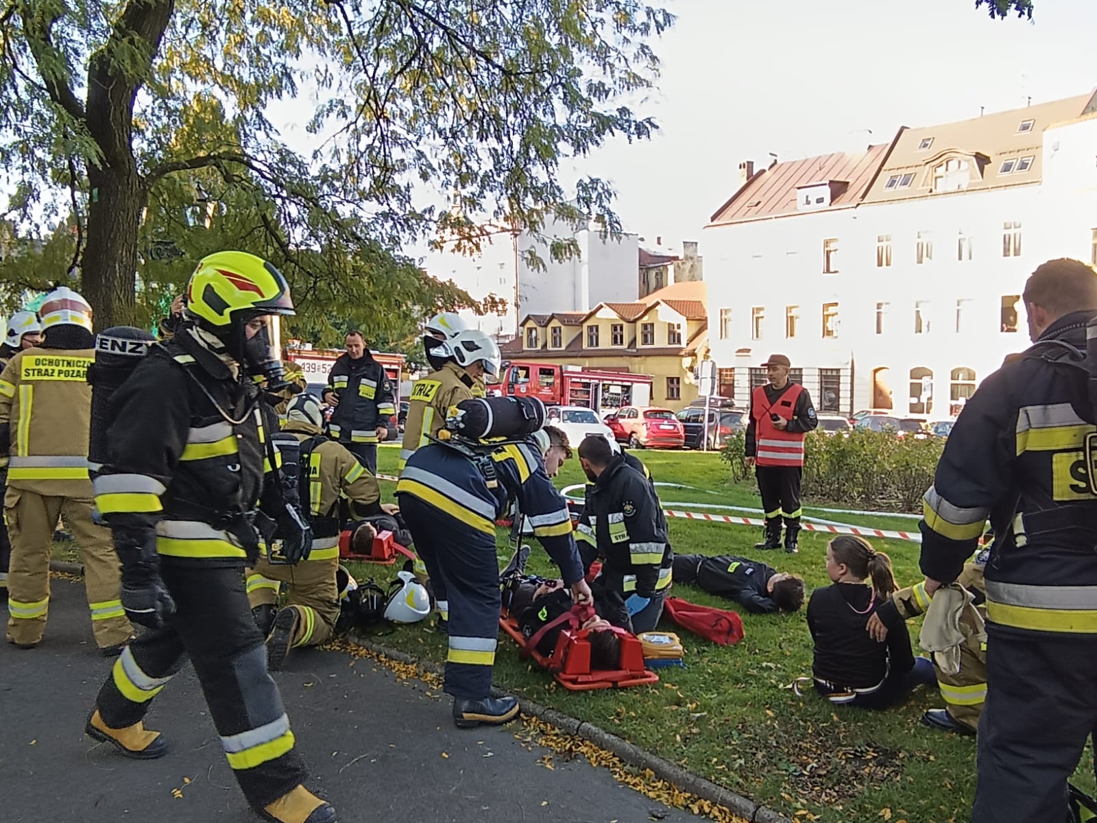 strażacy w trakcie ćwiczeń (mat. OSP Cieszyn)