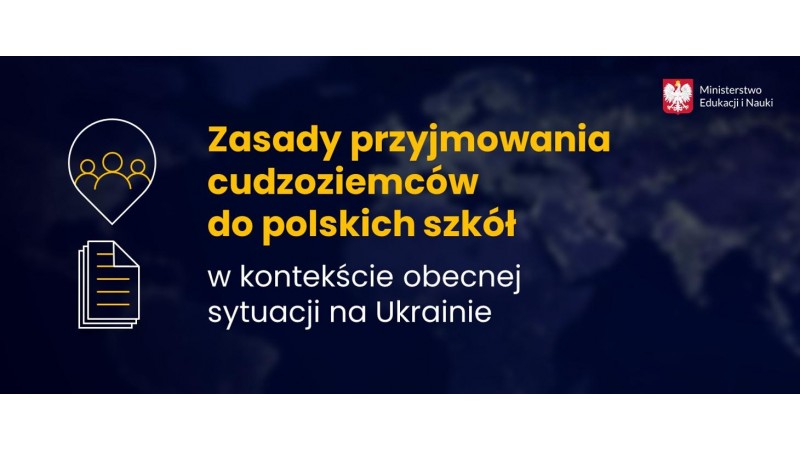 Żółto-biały napis na granatowym tle z grafiką i godłem Polski