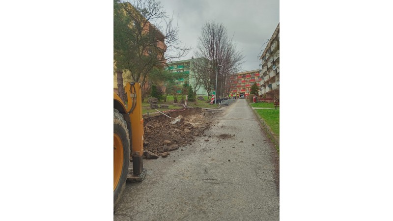 Budowa miejsc parkingowych przy ul. Popiołka, fot. Miejski Zarząd Dróg