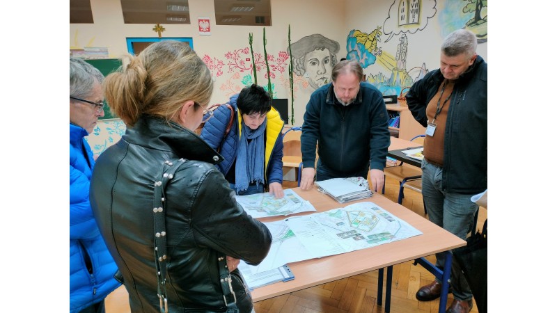Konsultacje społeczne dotyczące terenów zielonych na obszarze ul. Błogocka-Mickiewicza-Hallera